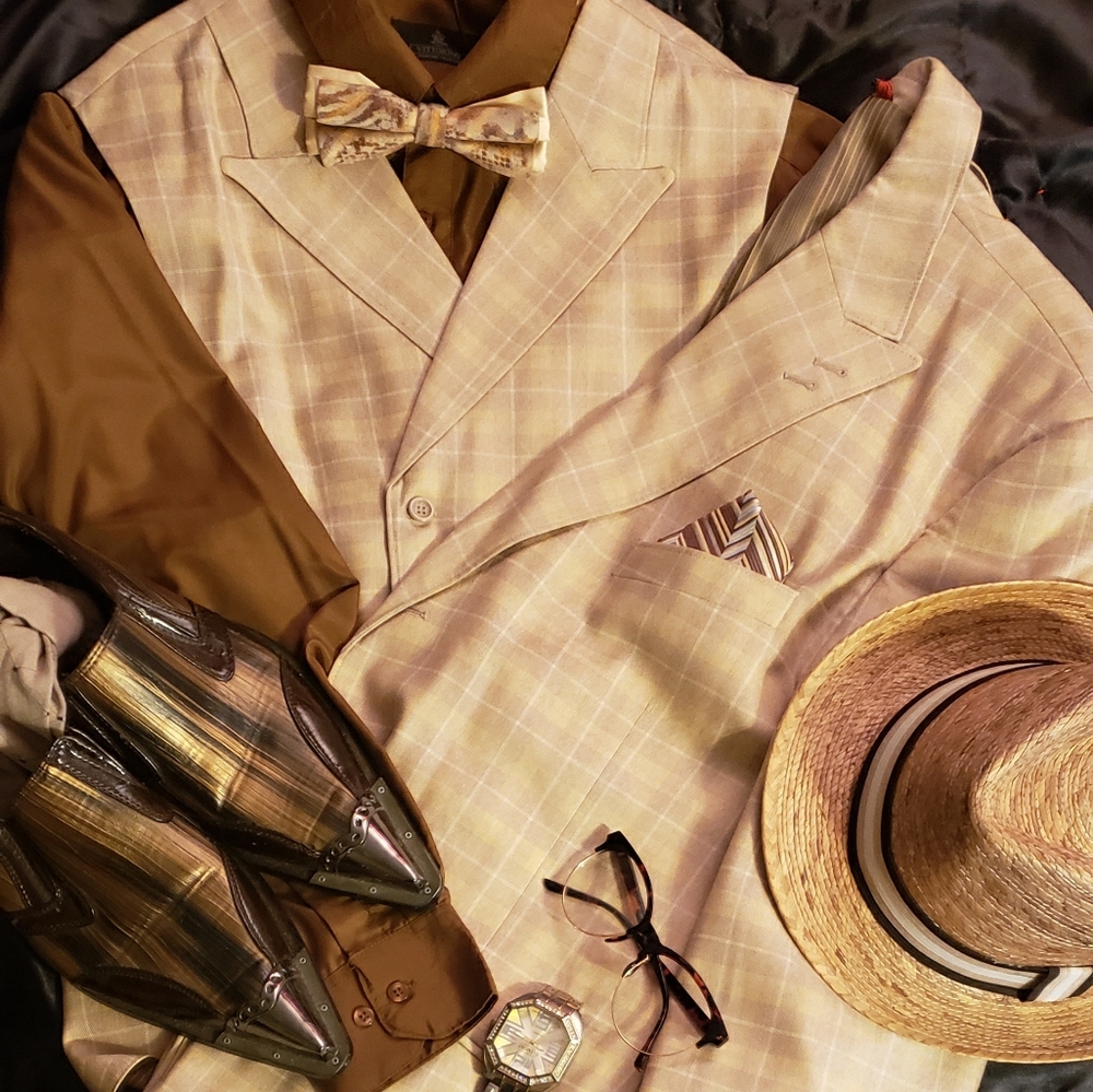 Men's 3 Piece Tan and Beige Suit